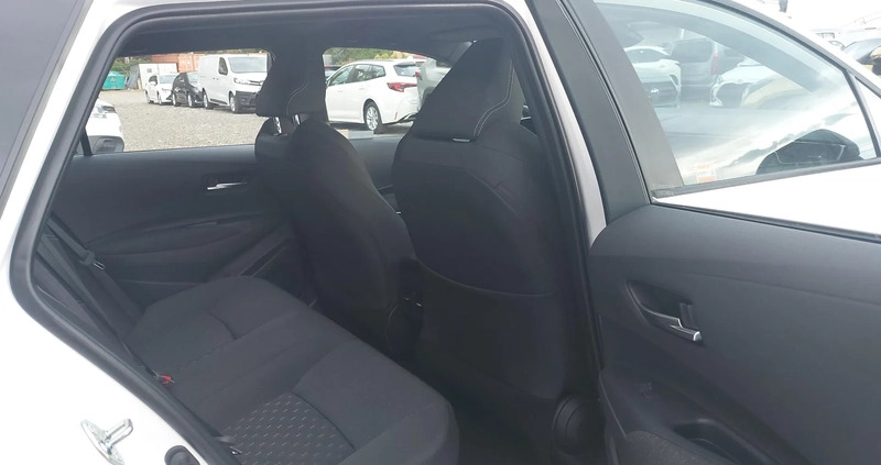 Toyota Corolla cena 128900 przebieg: 4, rok produkcji 2023 z Brusy małe 191